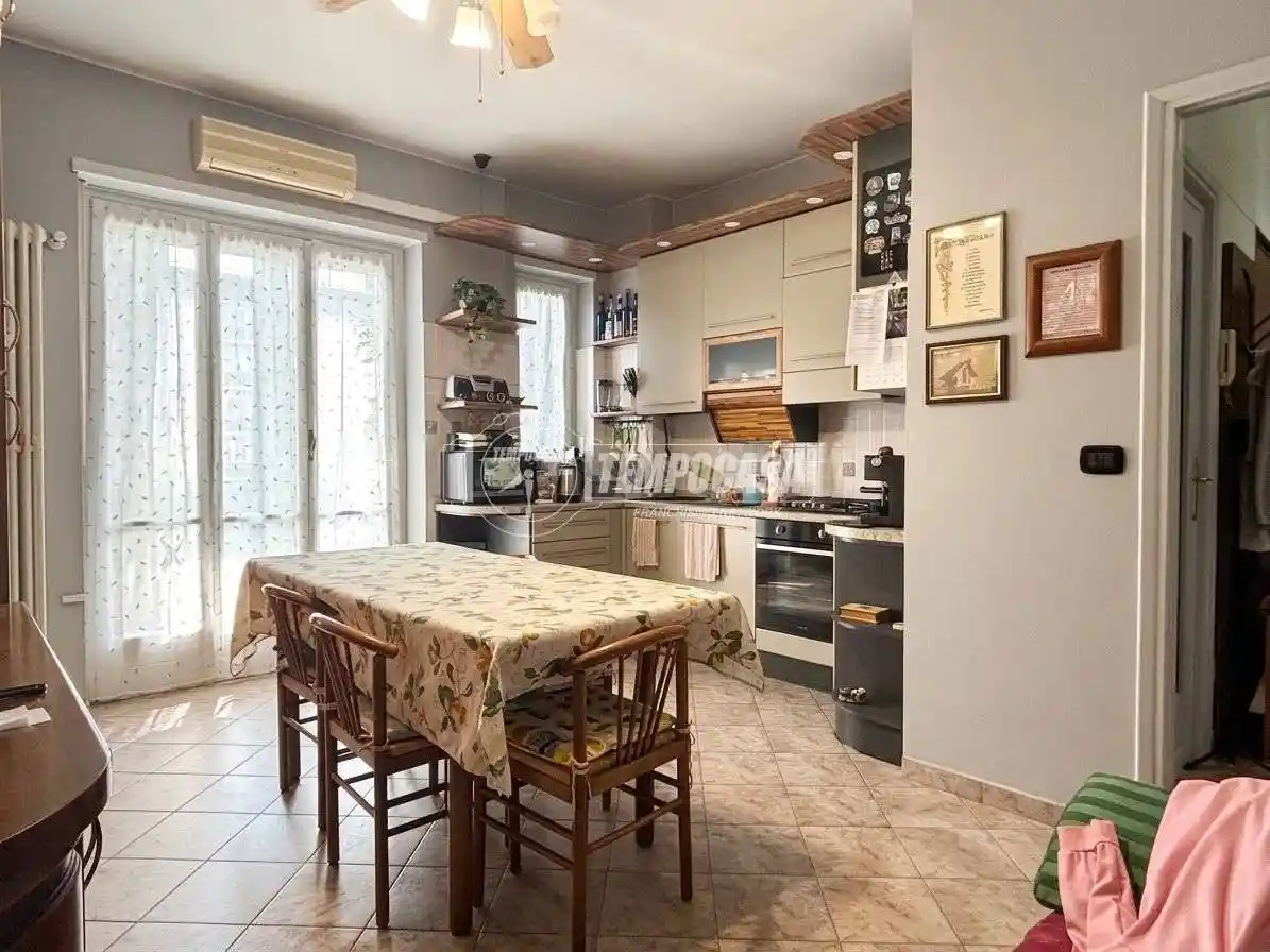 Appartamento in vendita a Rivoli