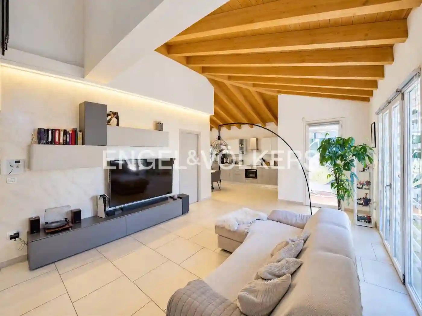 Villa - foto 2
