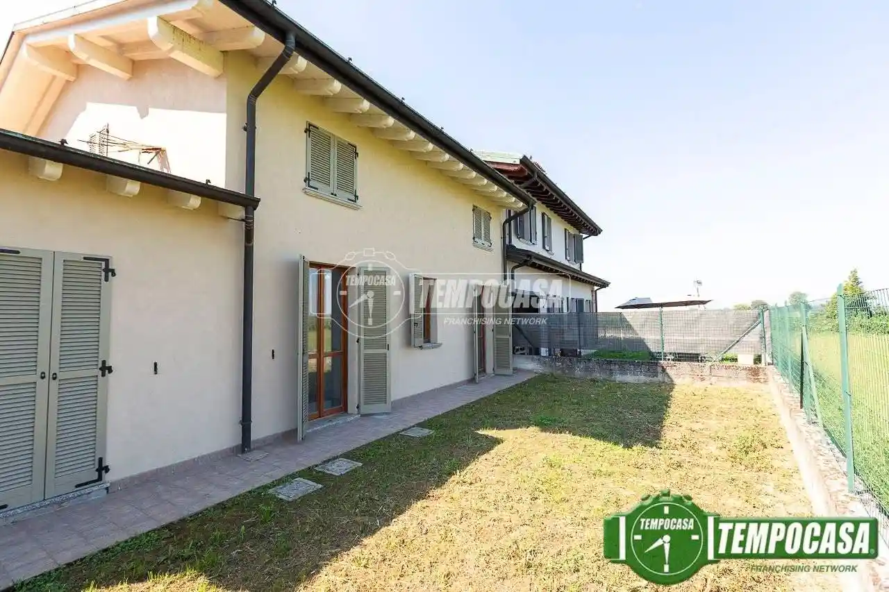 Villa in vendita a Fiesco