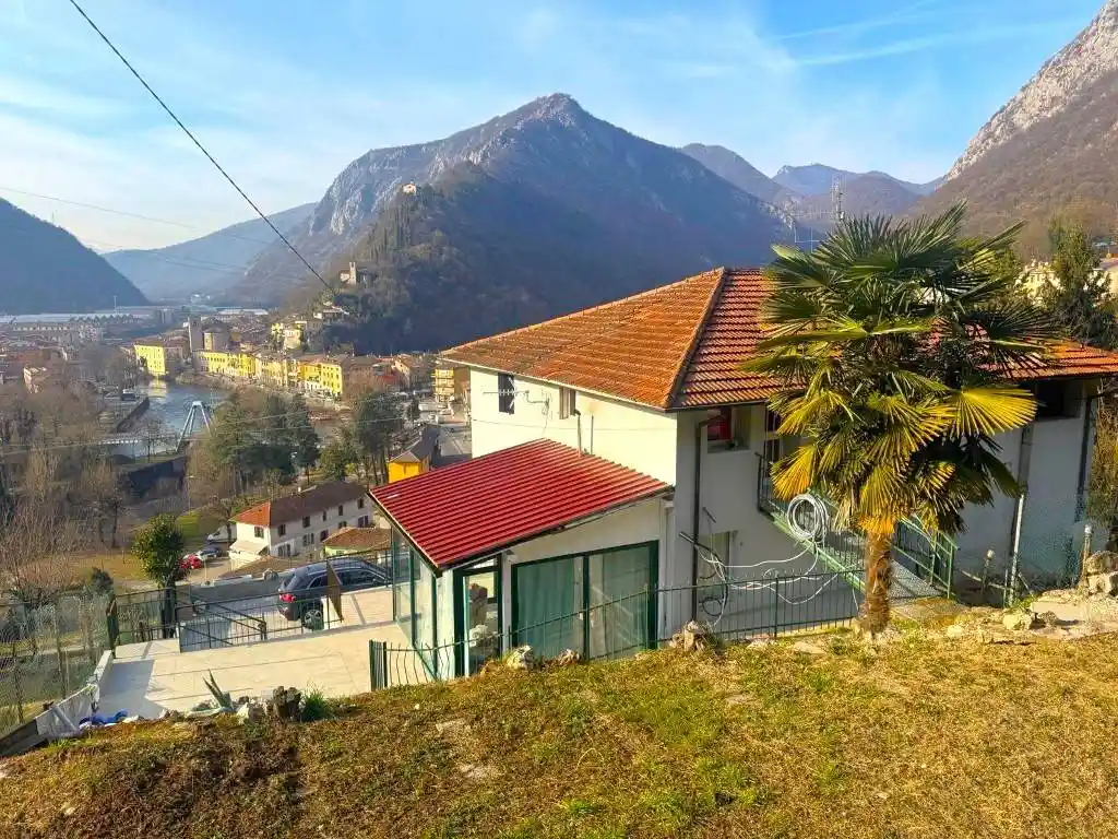 Villa in vendita a Vobarno