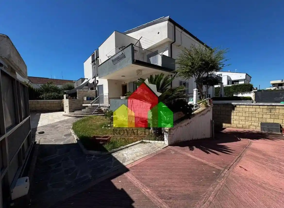 Villa in vendita a Giugliano in Campania