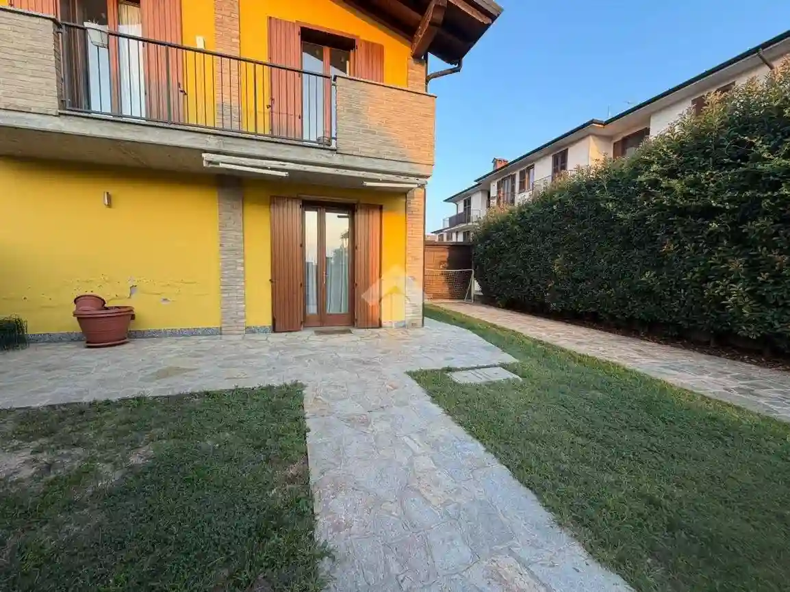 Villetta a schiera - foto 2