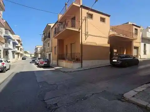 Appartamento in vendita a Vittoria