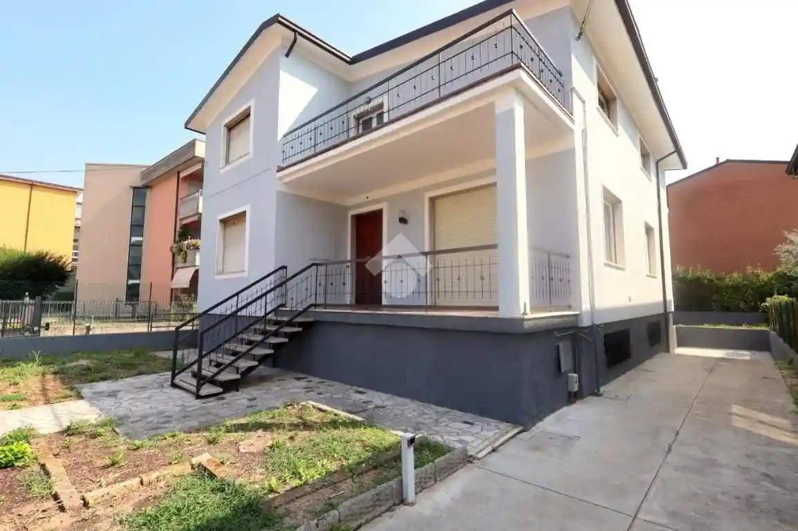 Villa in vendita a San Zeno Naviglio