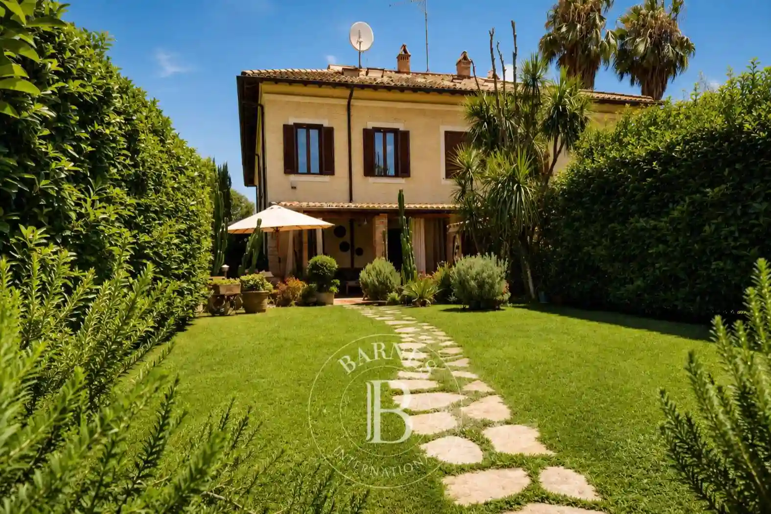 Villa - foto 2