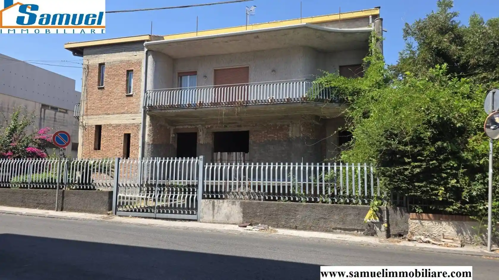 Villa in vendita a Fiumefreddo di Sicilia