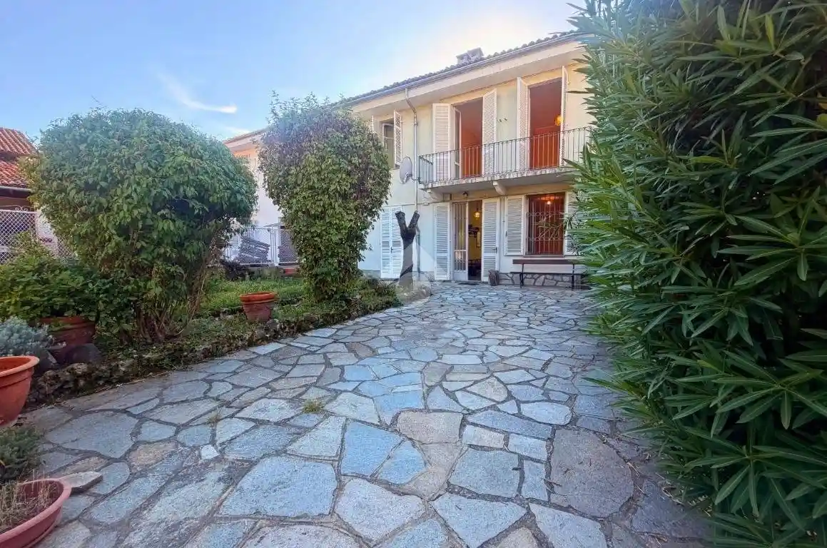 Casa indipendente in vendita a Pecetto Torinese