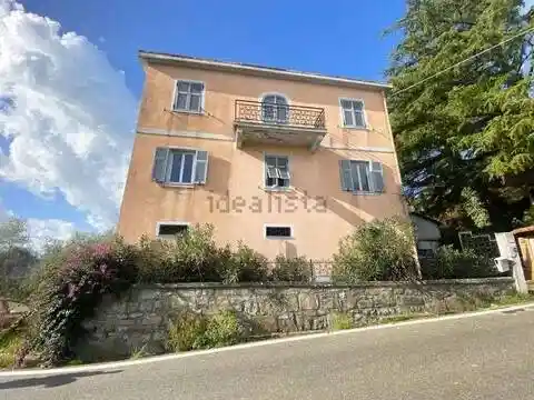 Villa in vendita a Bolano