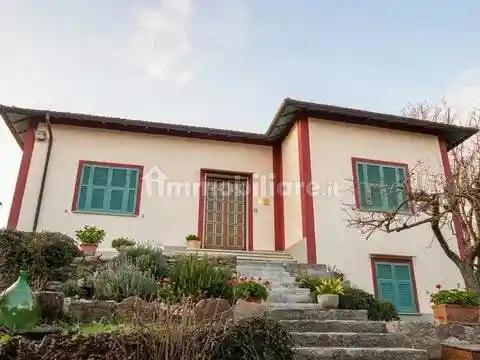 Villa in vendita a Riccò del Golfo di Spezia