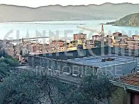 Appartamento in vendita a Lerici