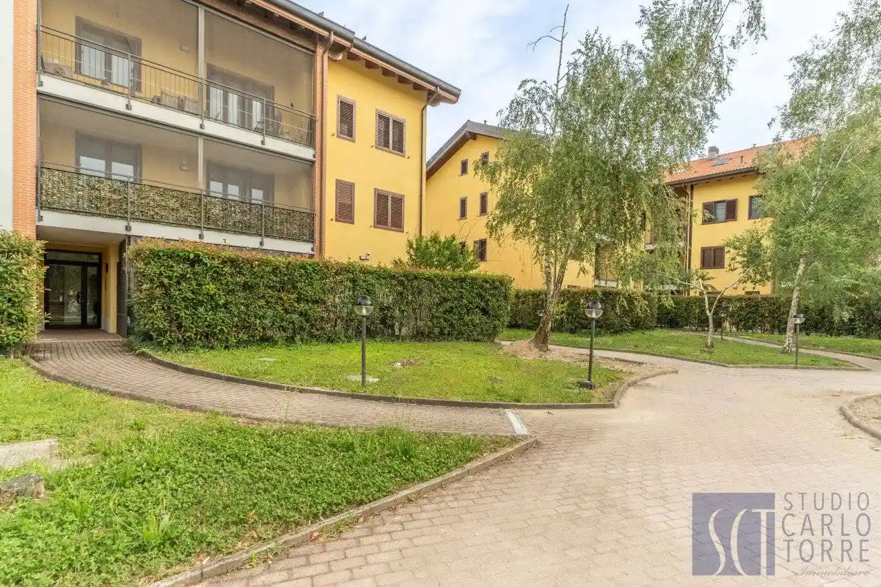 Appartamento in vendita a Trezzano sul Naviglio