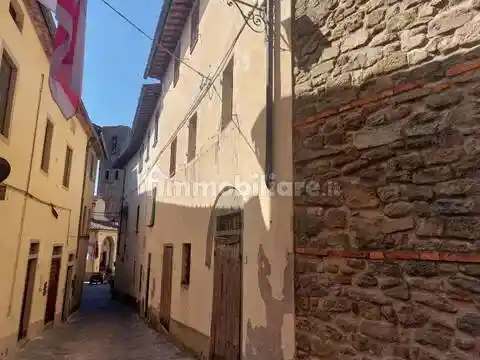 Rustico - Casale in vendita a Massa e Cozzile