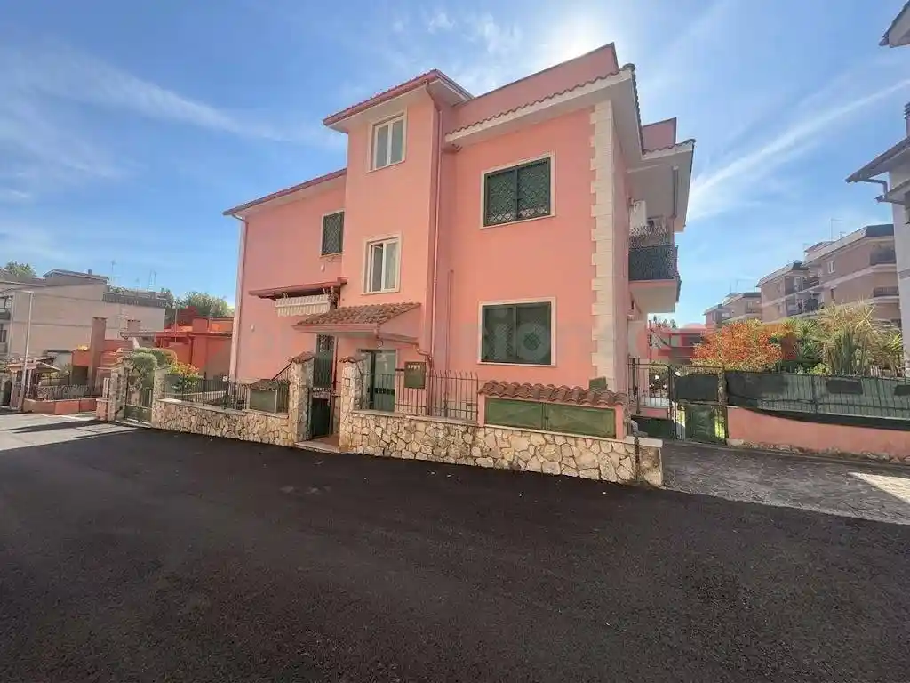 Appartamento in affitto a Guidonia Montecelio