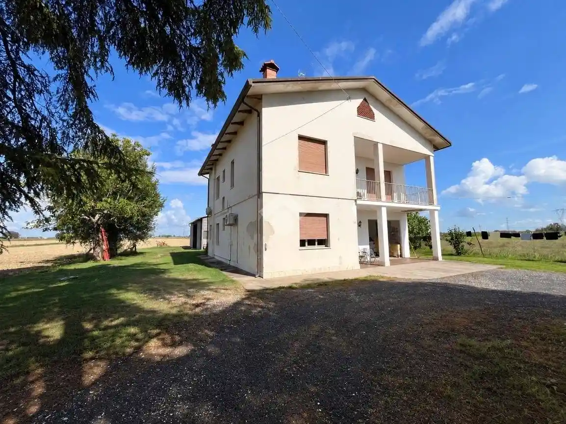 Casa indipendente in vendita a Ravenna