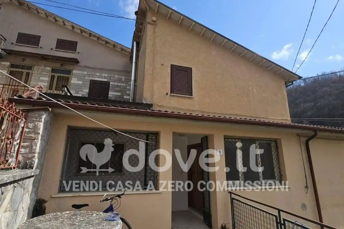Palazzo - Edificio in vendita a Cascia