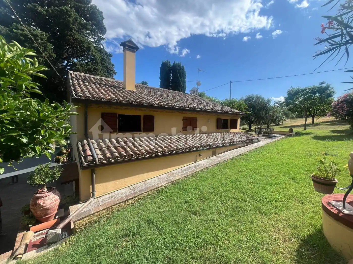 Rustico - Casale in vendita a Pesaro