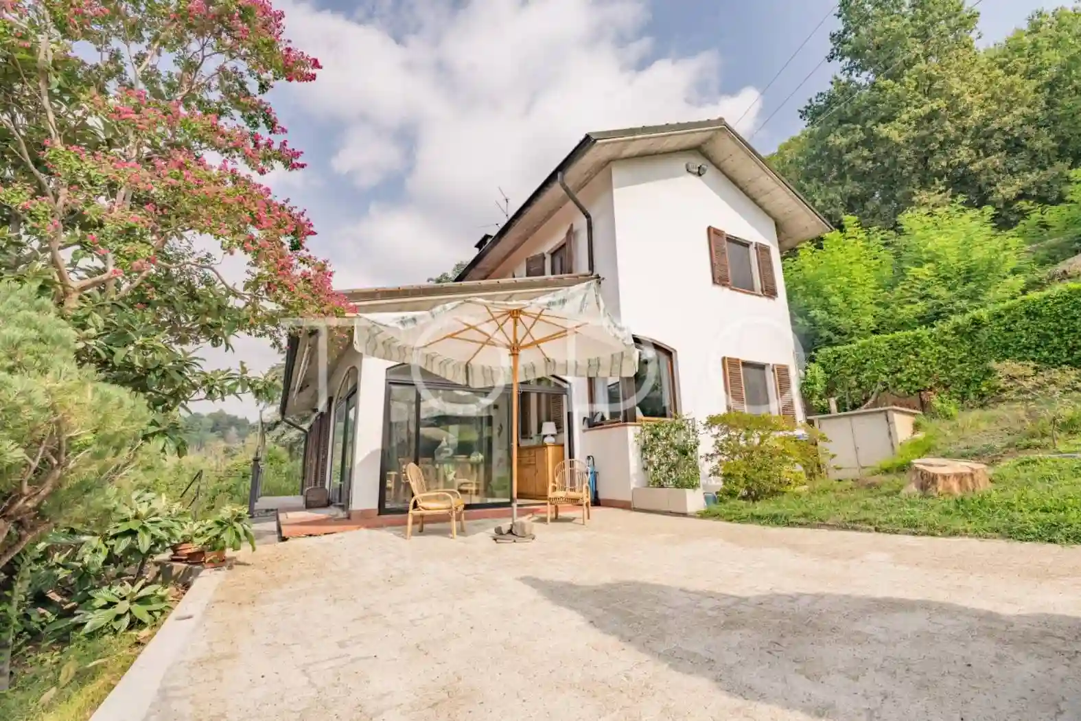 Villa - foto 2