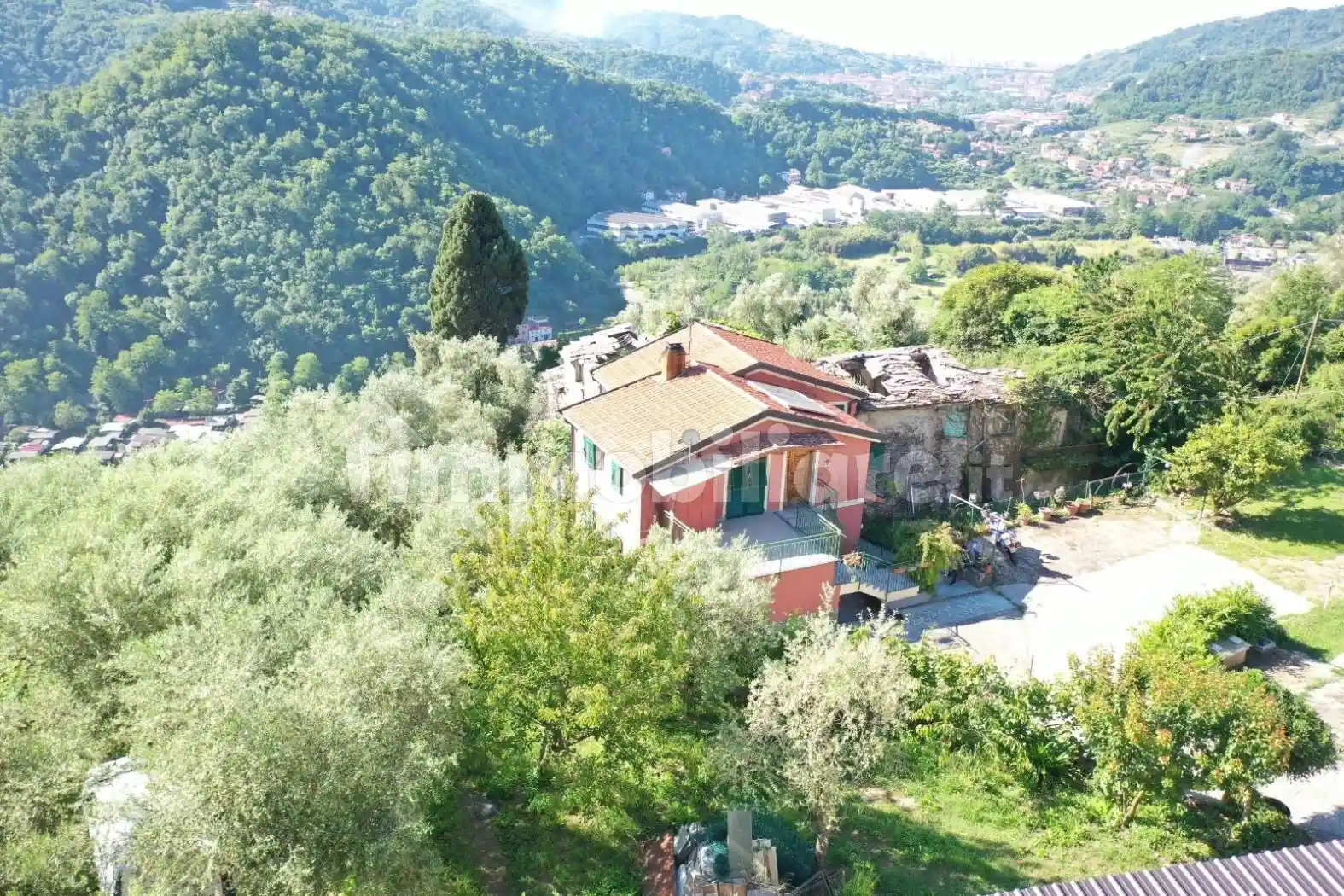 Villa in vendita a Carasco