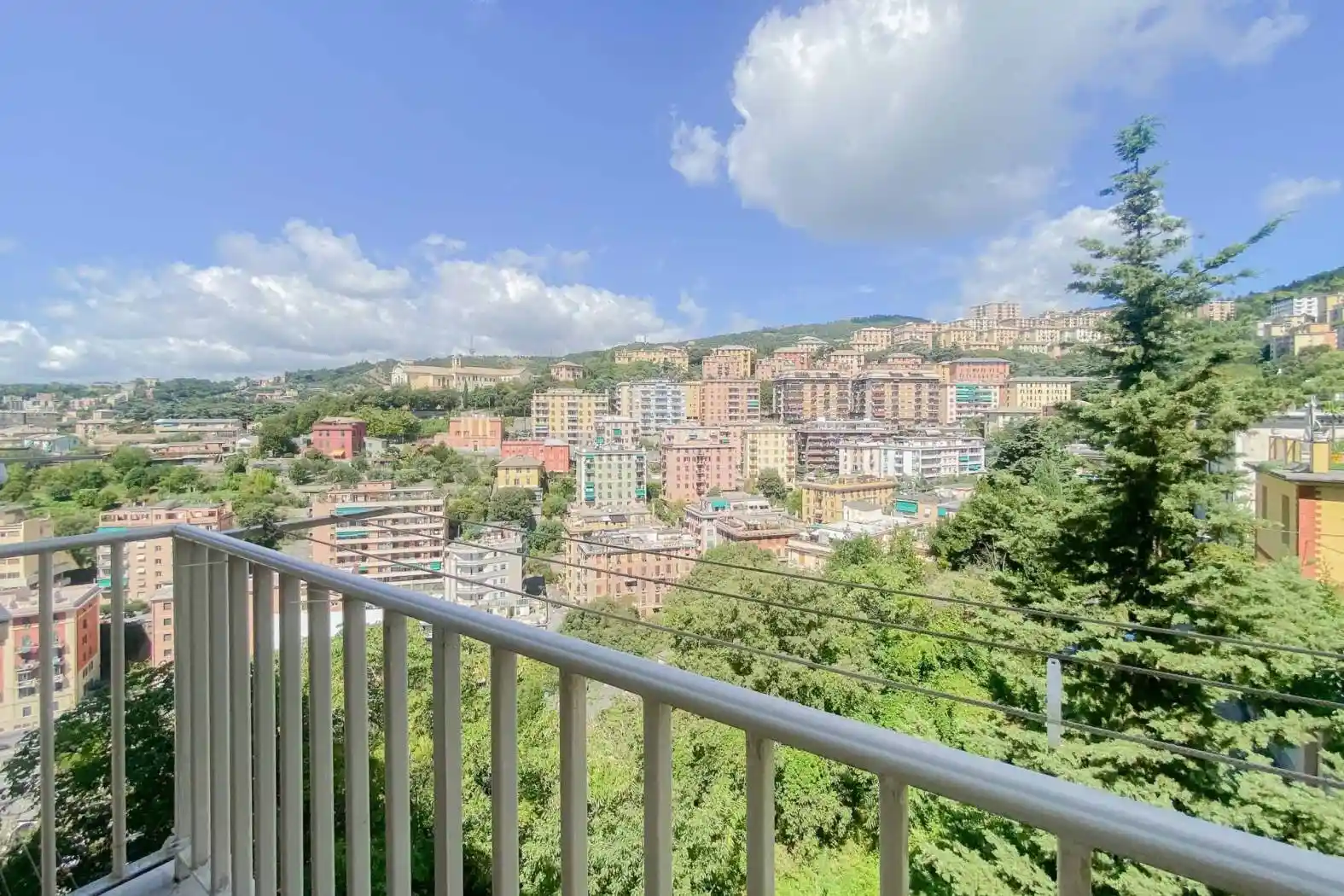 Appartamento in vendita a Genova