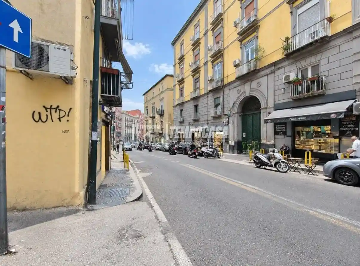 Appartamento in vendita a Napoli