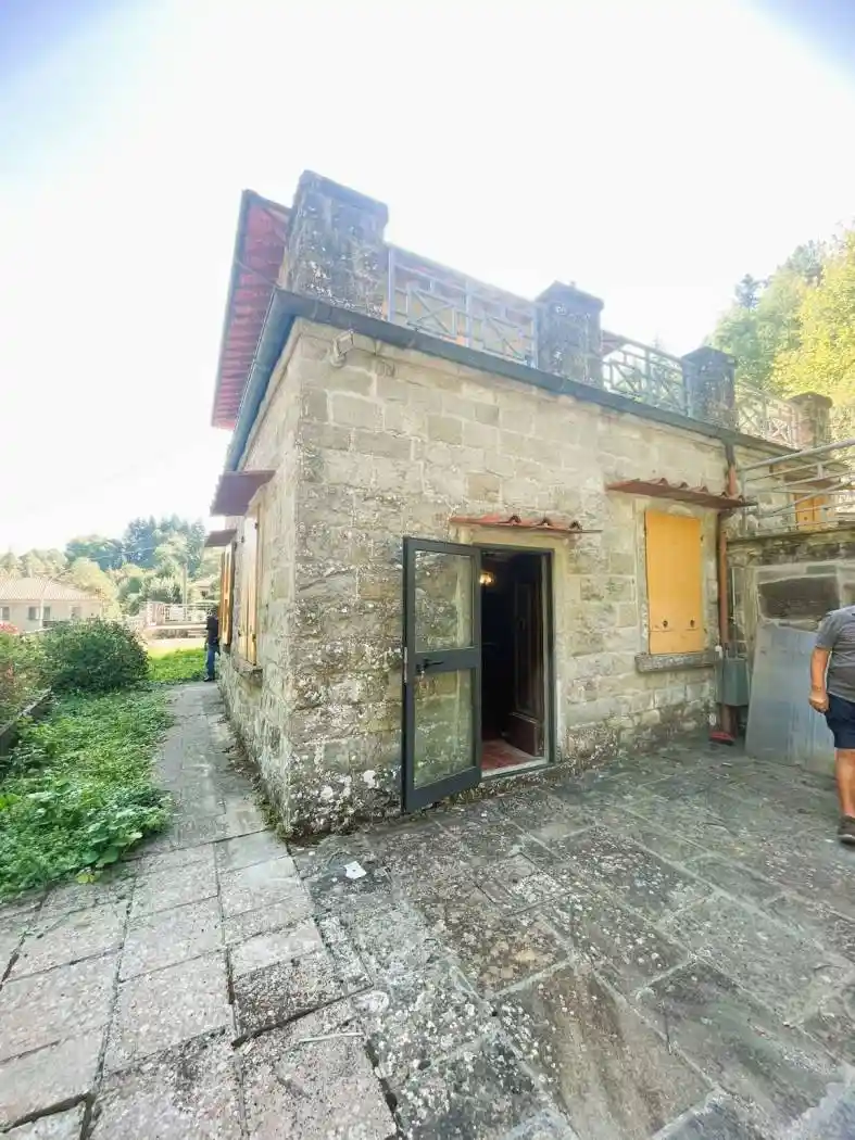 Villa in vendita a Pelago
