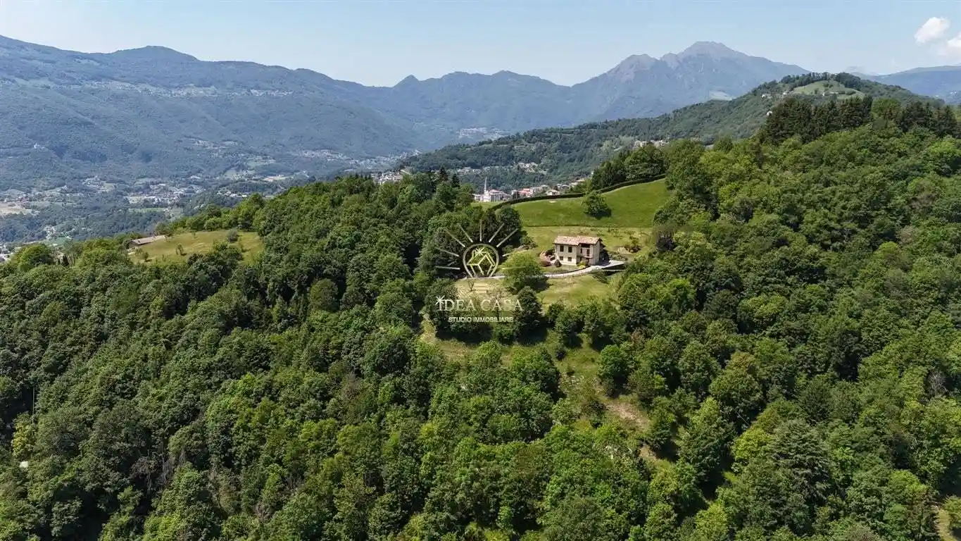 Villa in vendita a Berbenno