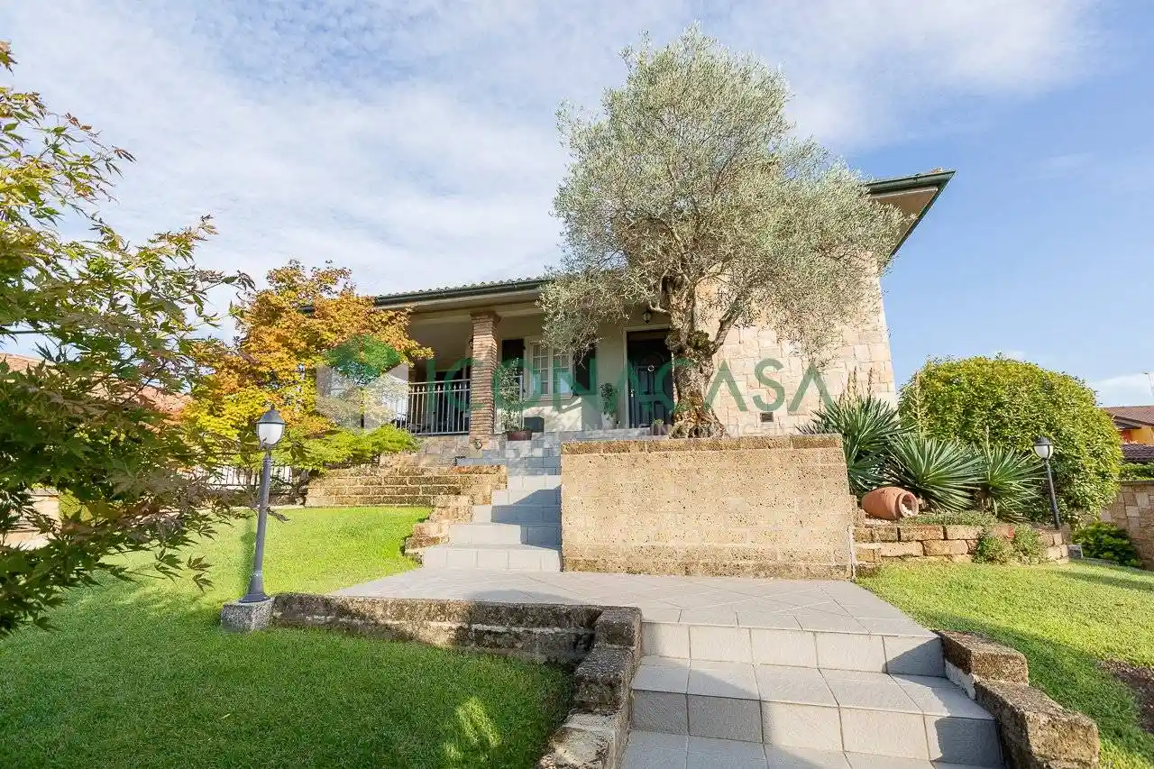 Villa in vendita a Fiesco