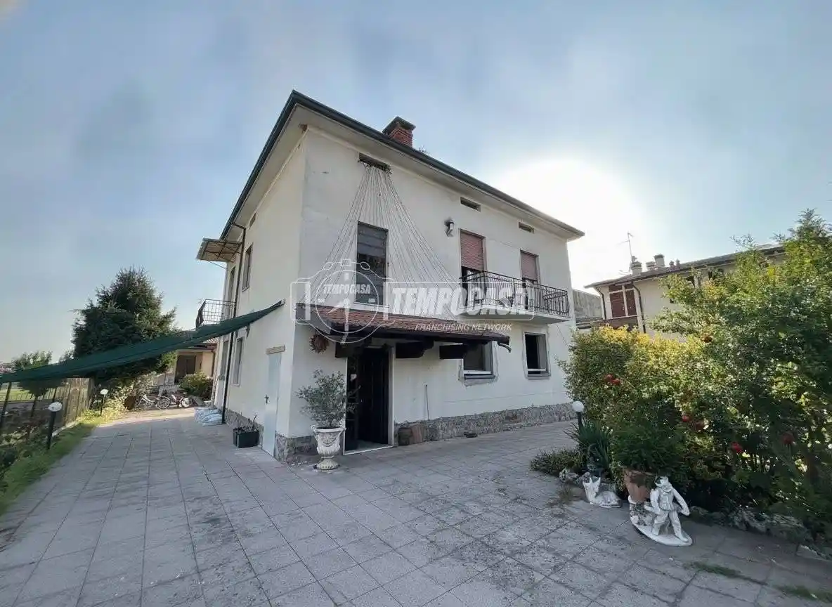Appartamento in vendita a Capriolo