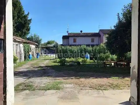 Villa in vendita a Sabbioneta