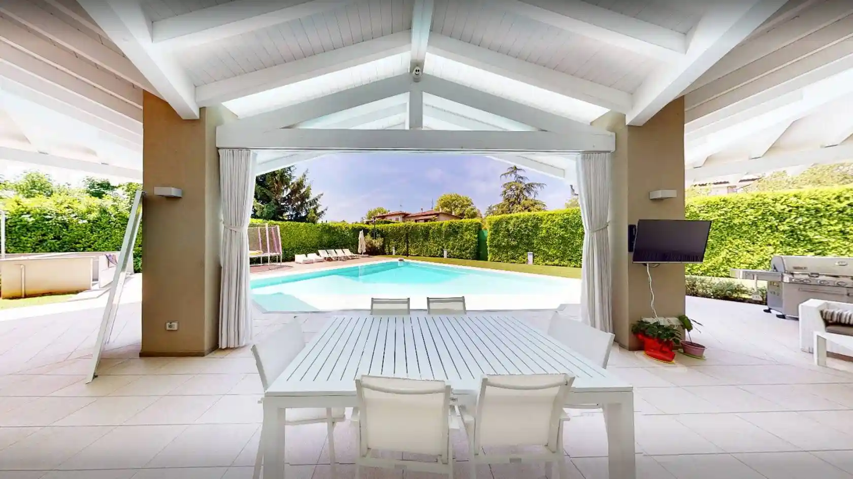 Villa in vendita a Gazzola