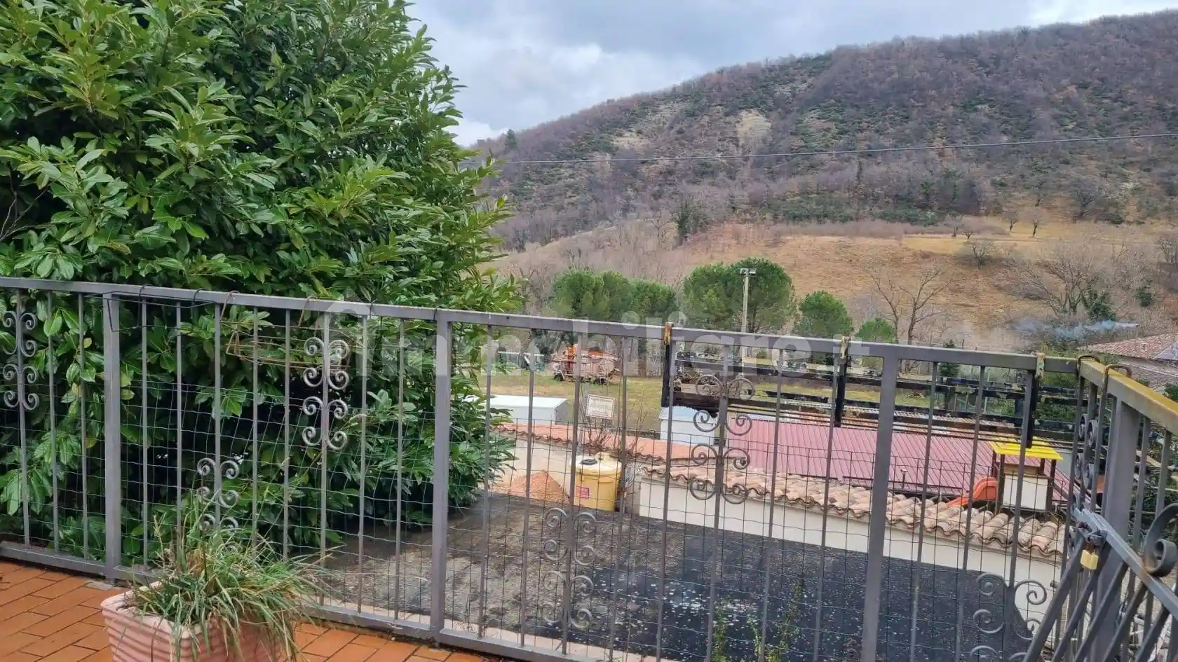 Appartamento in vendita a Cessapalombo