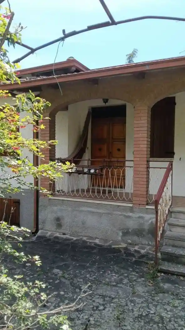 Villa in vendita a Castel d'Aiano