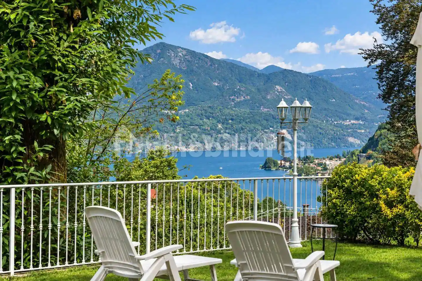 Appartamento in affitto a Orta San Giulio