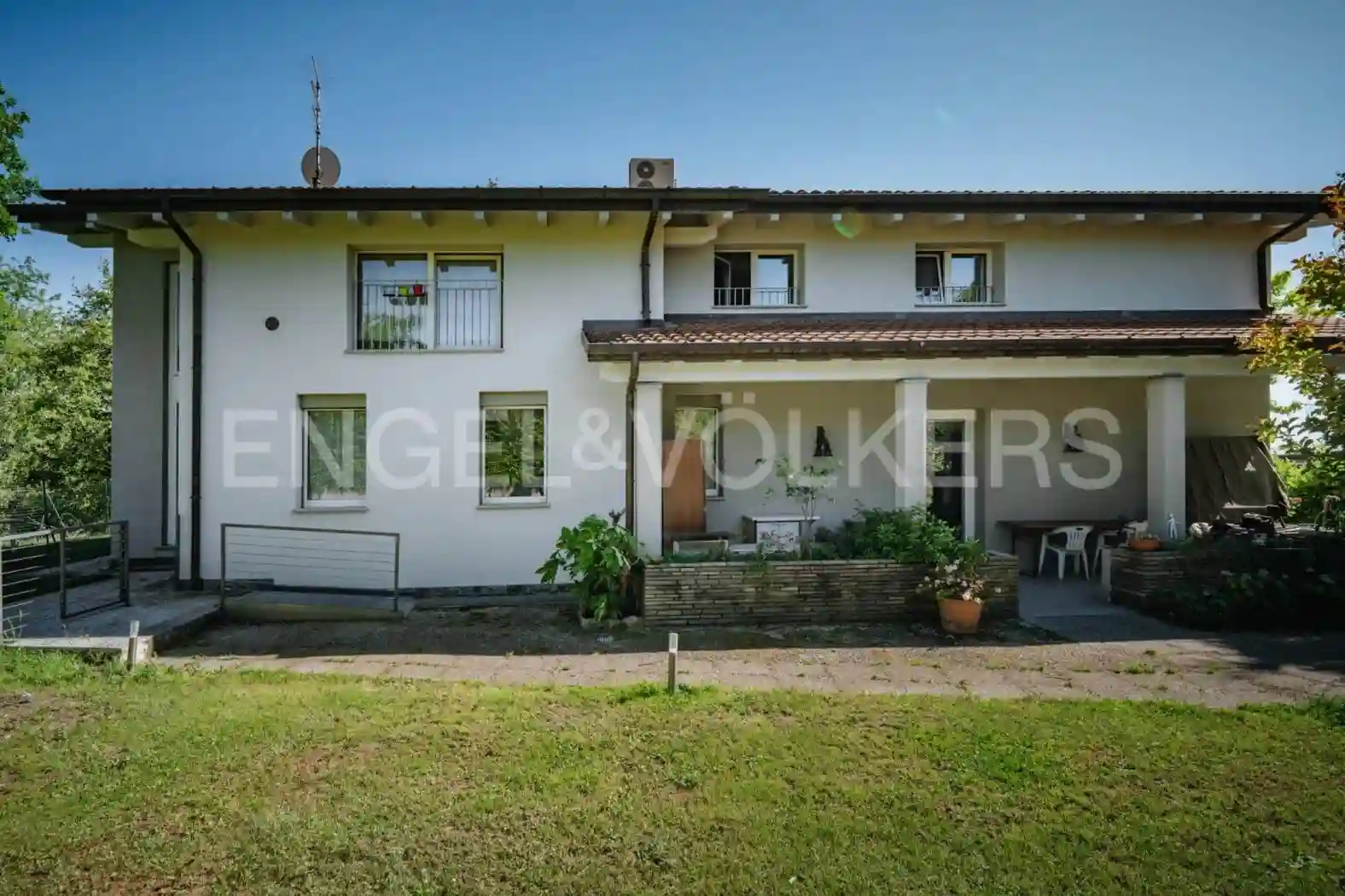 Villa - foto 2