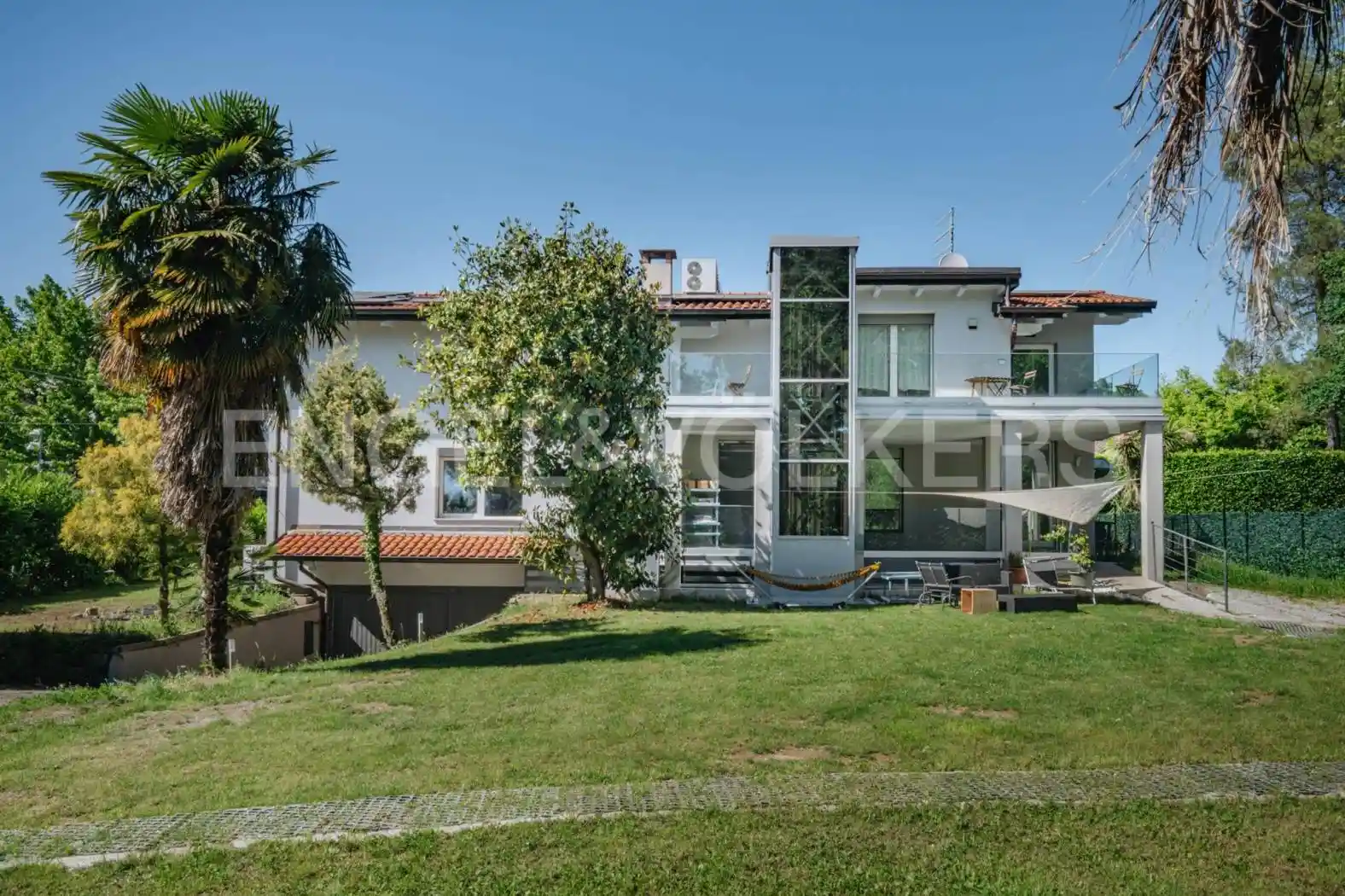 Villa in vendita a Varese