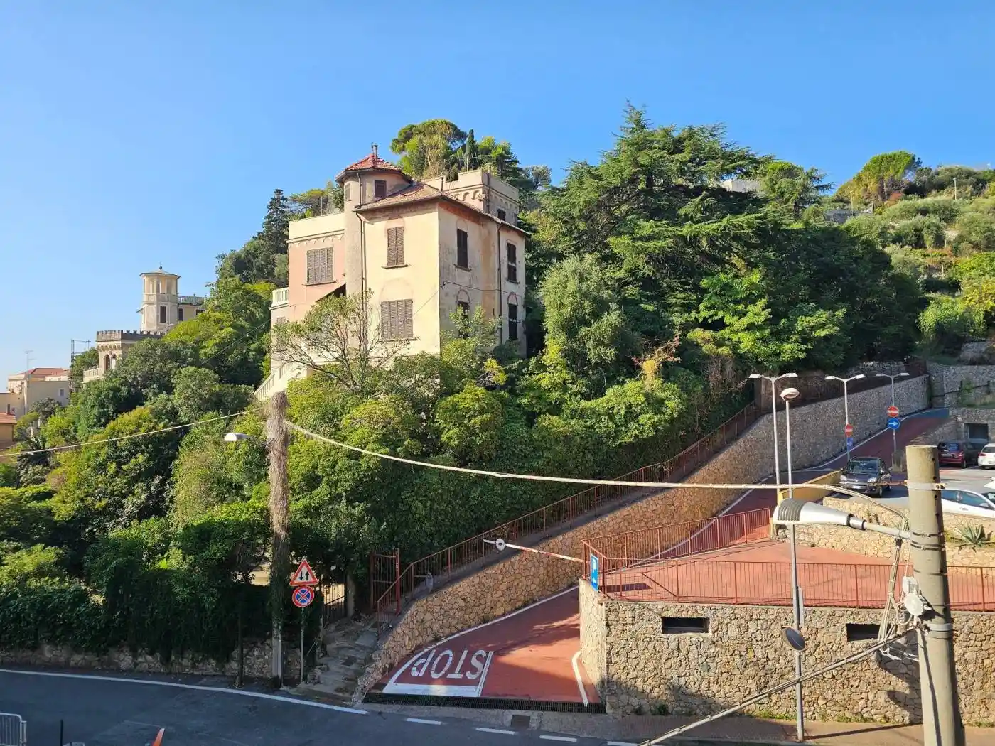 Appartamento in vendita a Finale Ligure