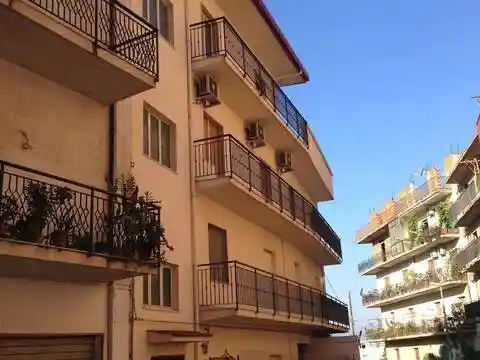 Palazzo - Edificio in vendita a Reggio Calabria