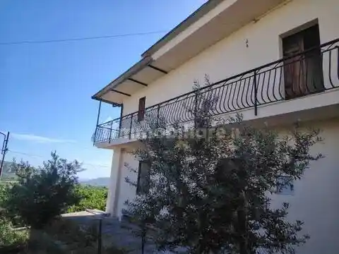 Villa in vendita a Melito di Porto Salvo