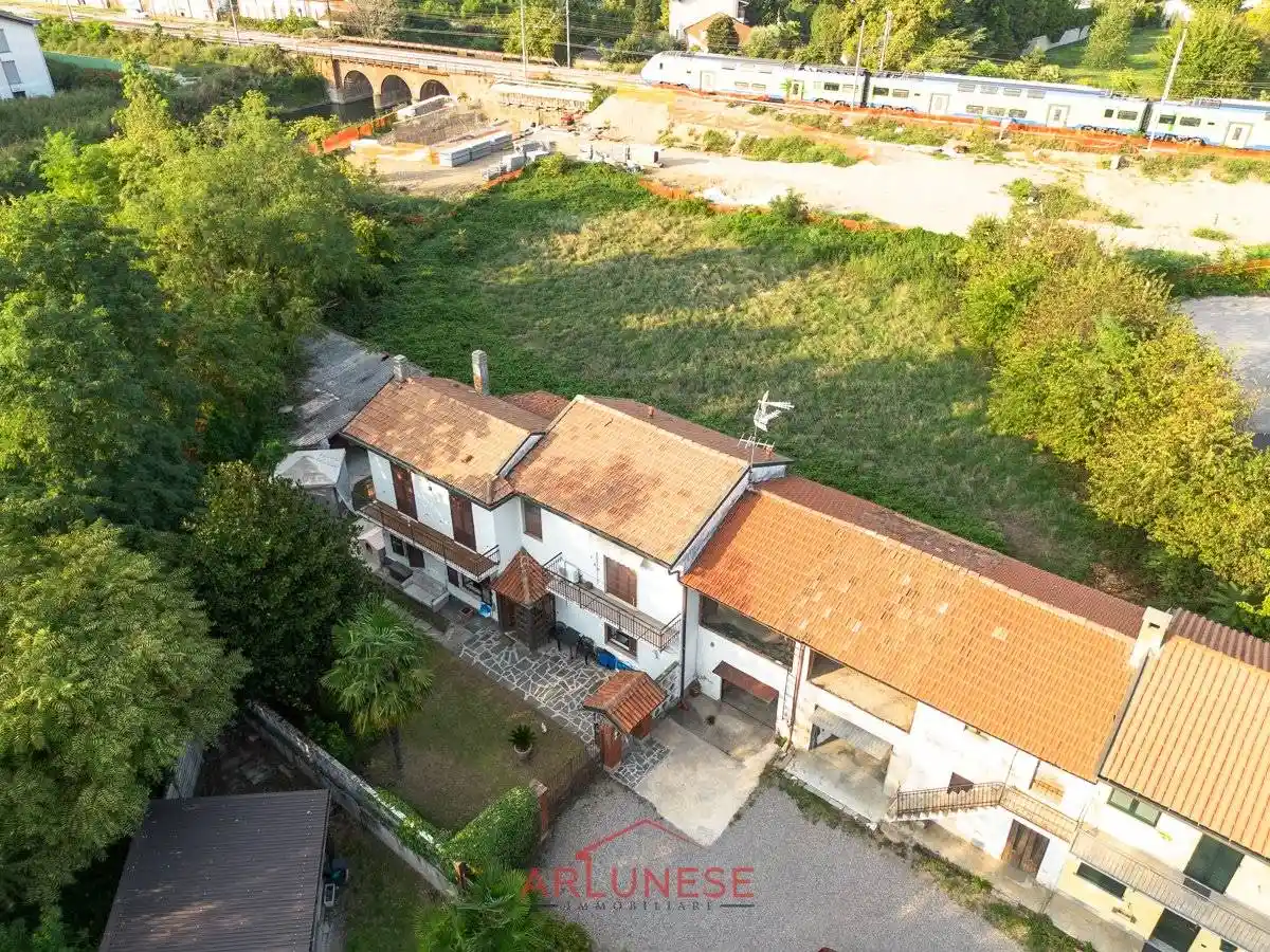 Villa in vendita a Parabiago