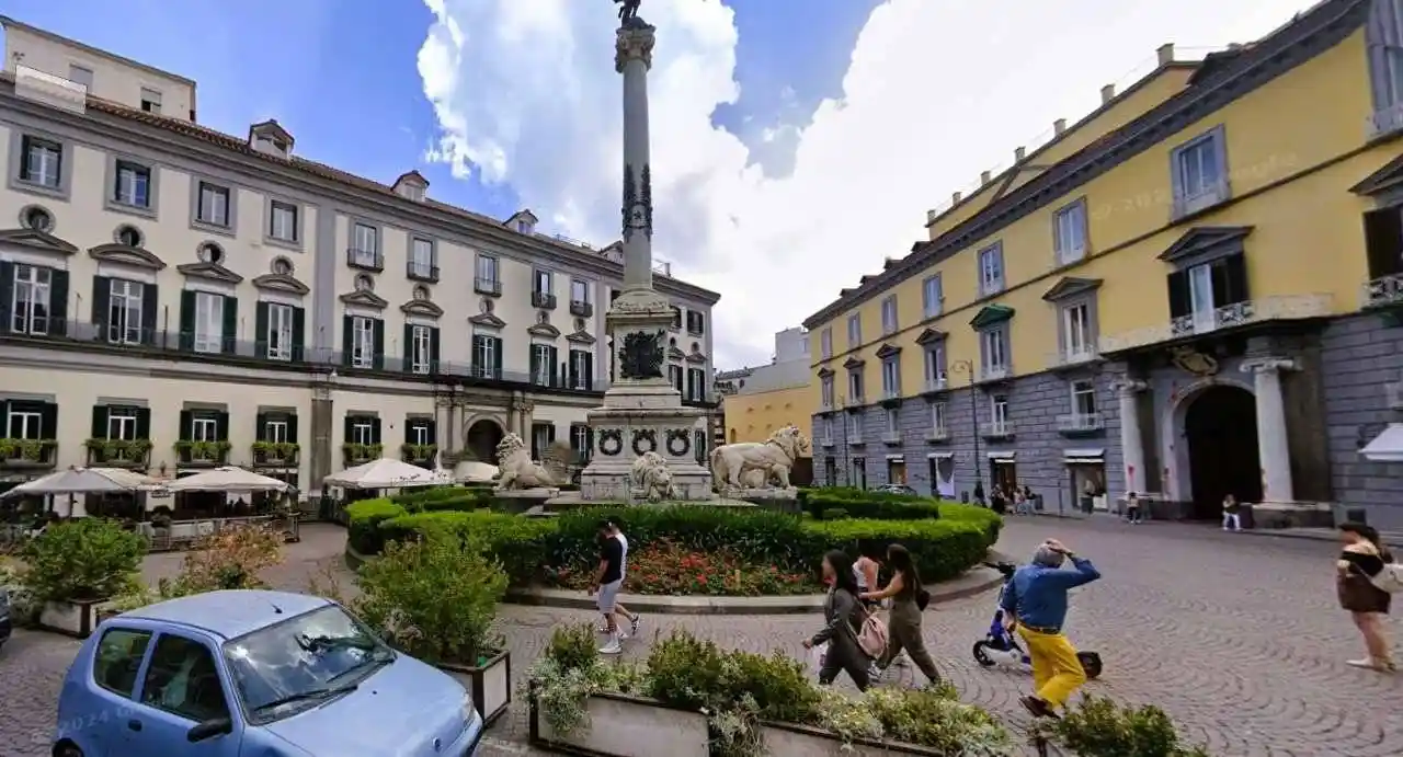 Appartamento in vendita a Napoli