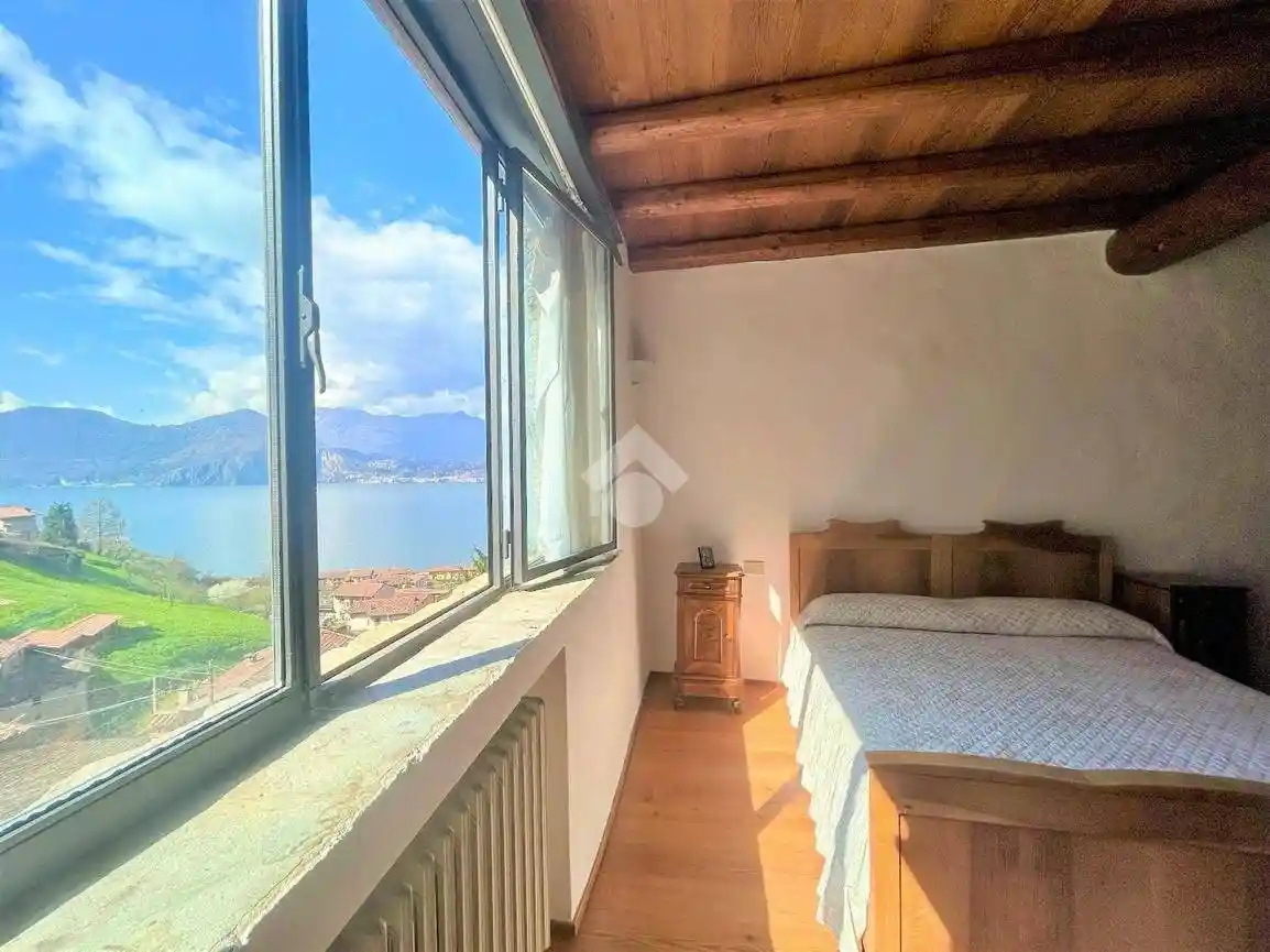 Casa indipendente in vendita a Pisogne