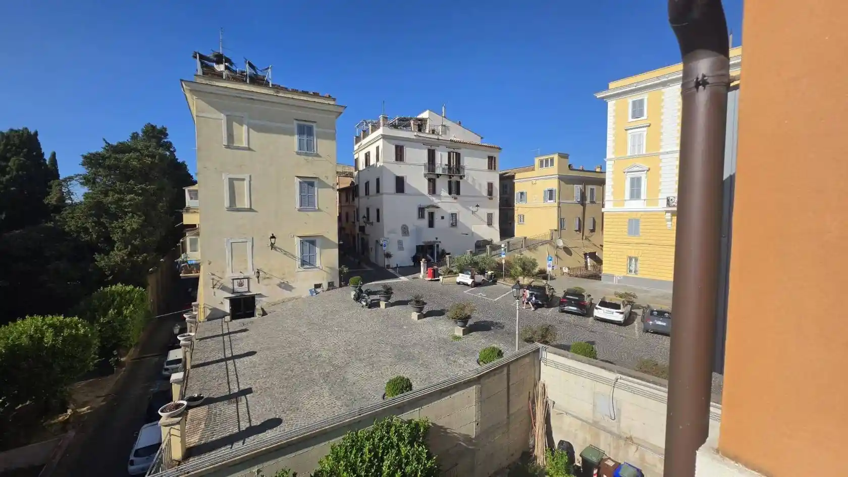 Appartamento in vendita a Castel Gandolfo