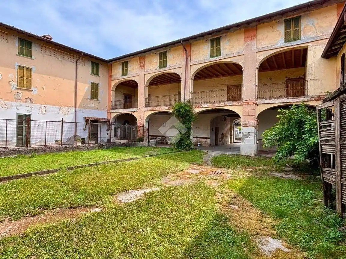 Rustico - Casale in vendita a Castel Rozzone