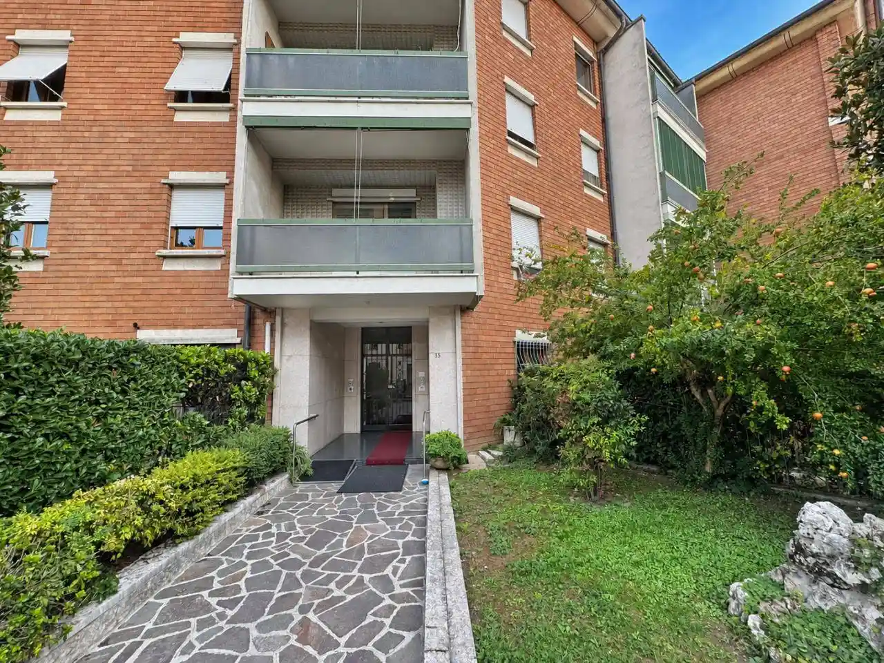 Appartamento in vendita a Brescia