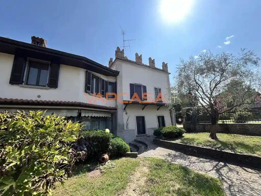 Villa - foto 2