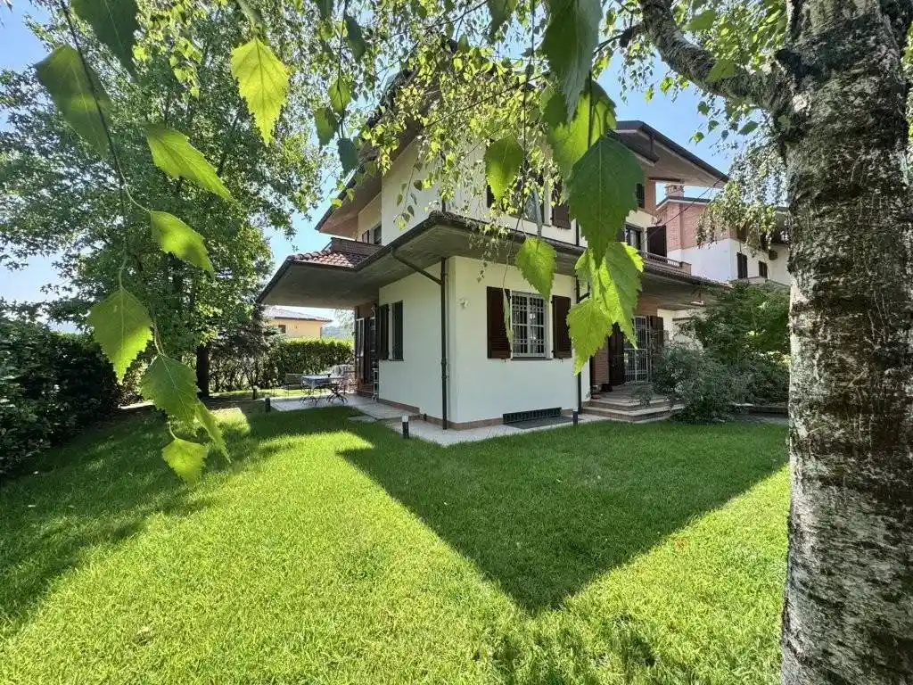 Villa in vendita a Godiasco Salice Terme