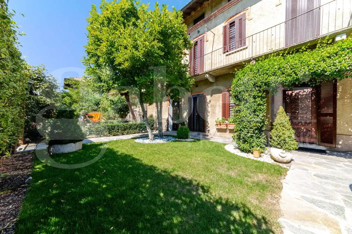 Villa in vendita a Rozzano