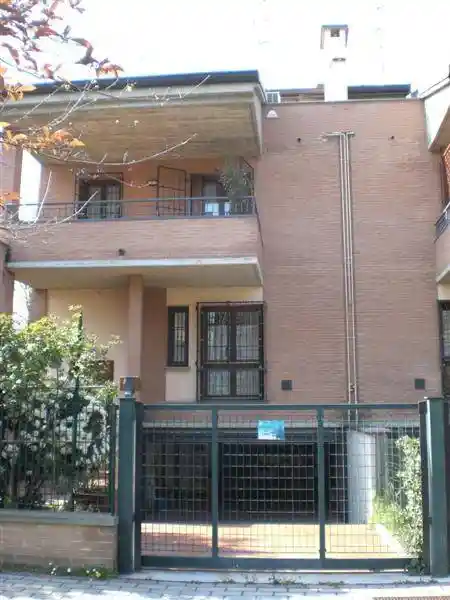 Villetta a schiera in vendita a Modena