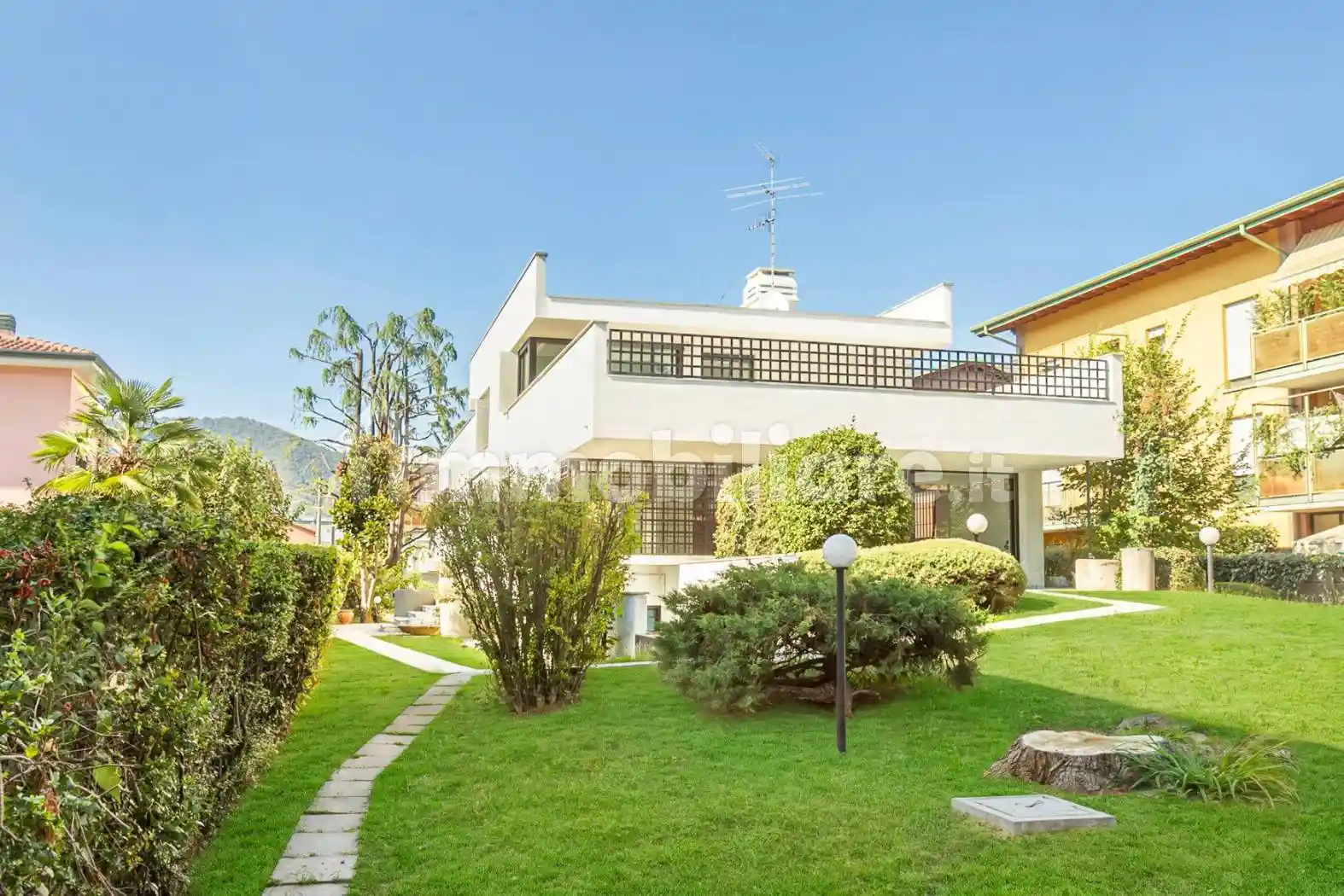 Villa in vendita a Torre Boldone