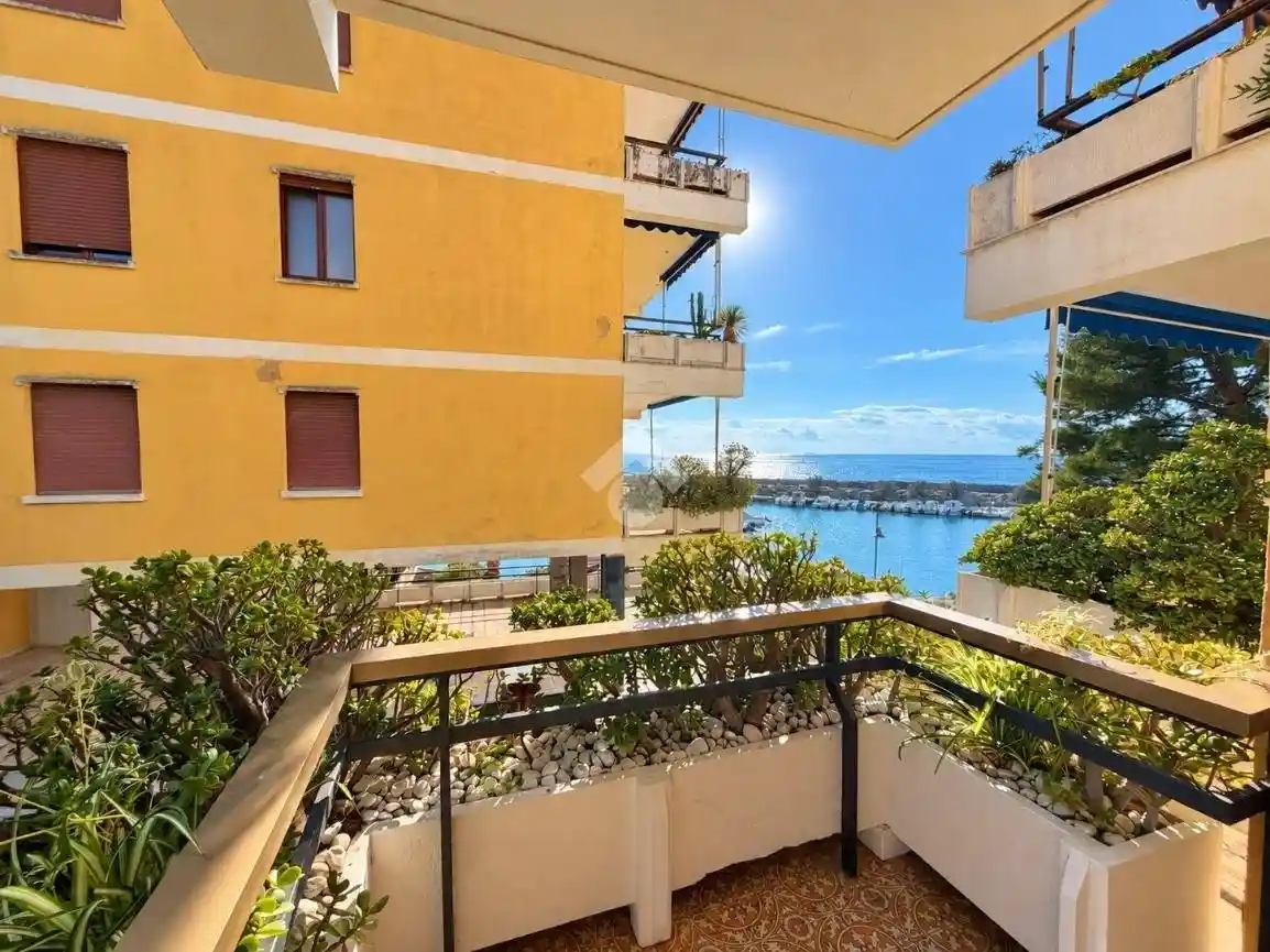Appartamento in vendita a San Lorenzo al Mare